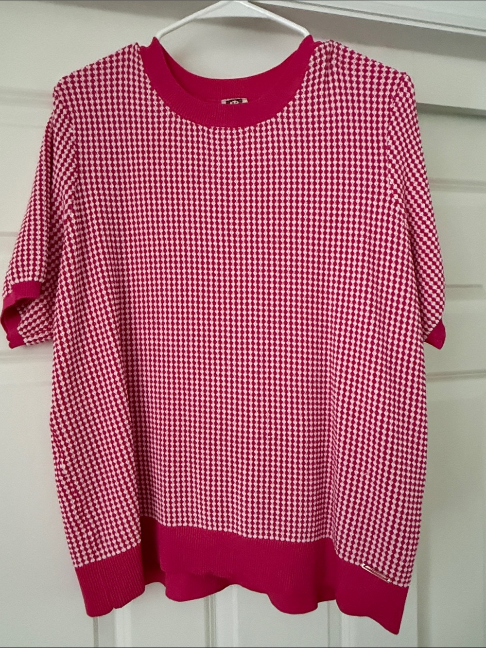Anne Klein Pink and White Houndstooth Knit Top
